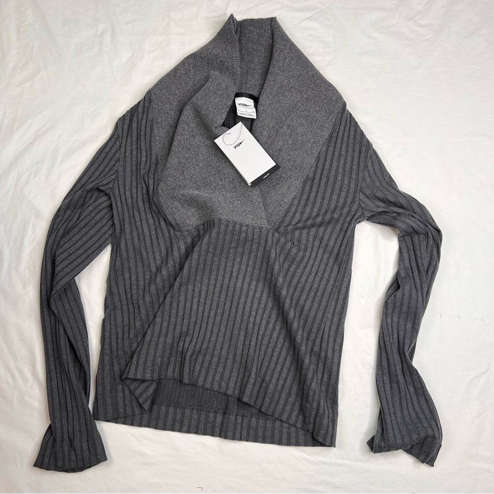 NIKE NEW Yoga Sweater Womens Small Luxe Textured Cover-up Gray Pullover L040224